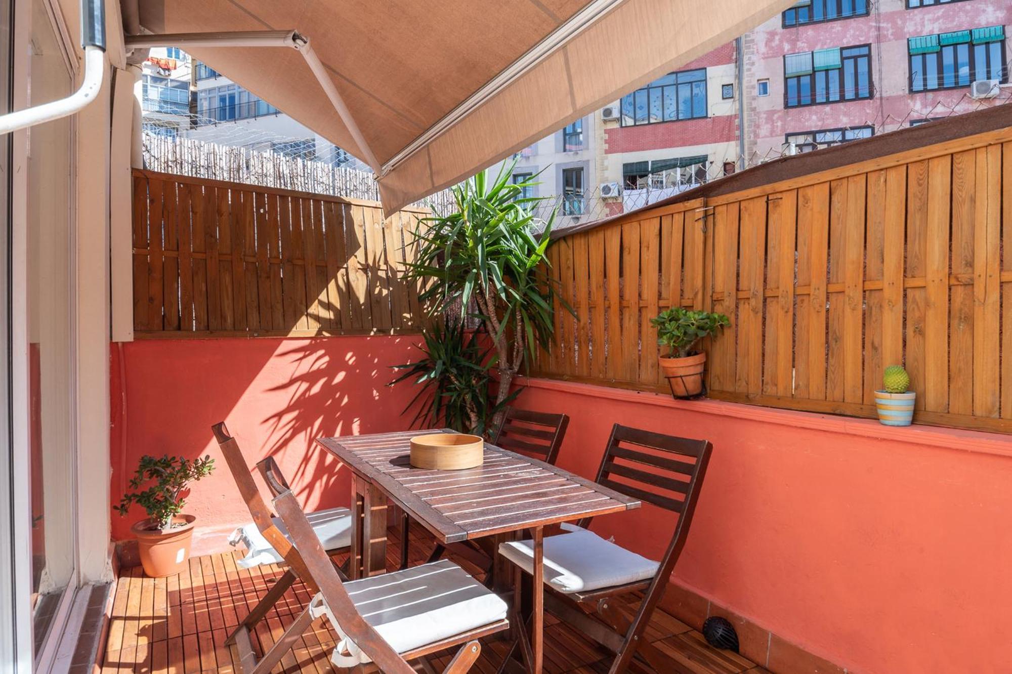 Spacious & Sunny Apt With Terrace In The City Center Барселона Екстер'єр фото