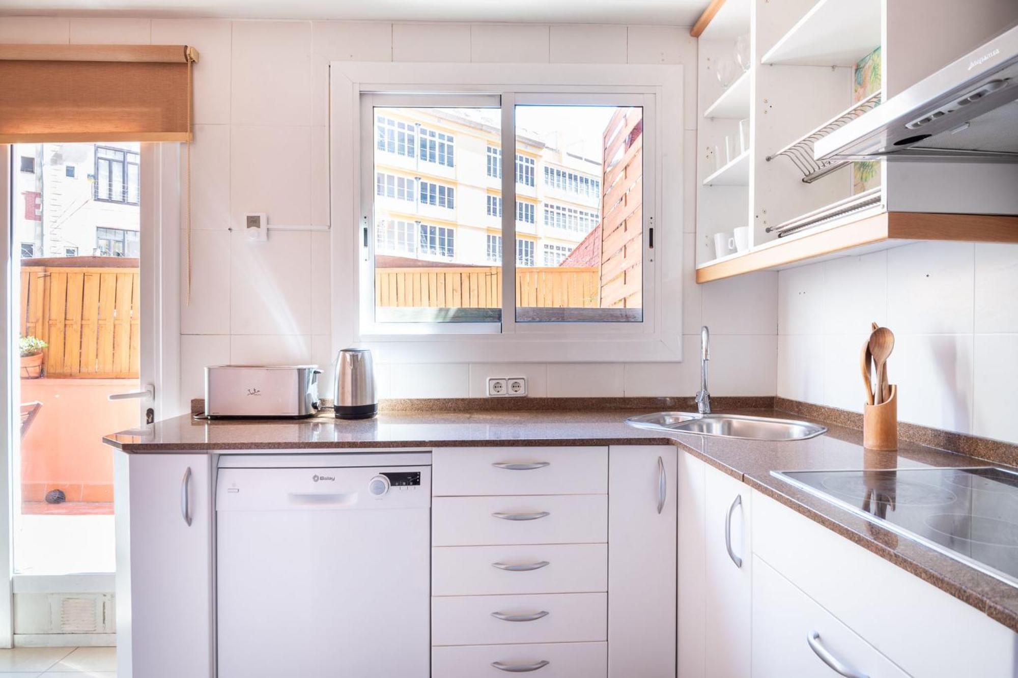 Spacious & Sunny Apt With Terrace In The City Center Барселона Екстер'єр фото